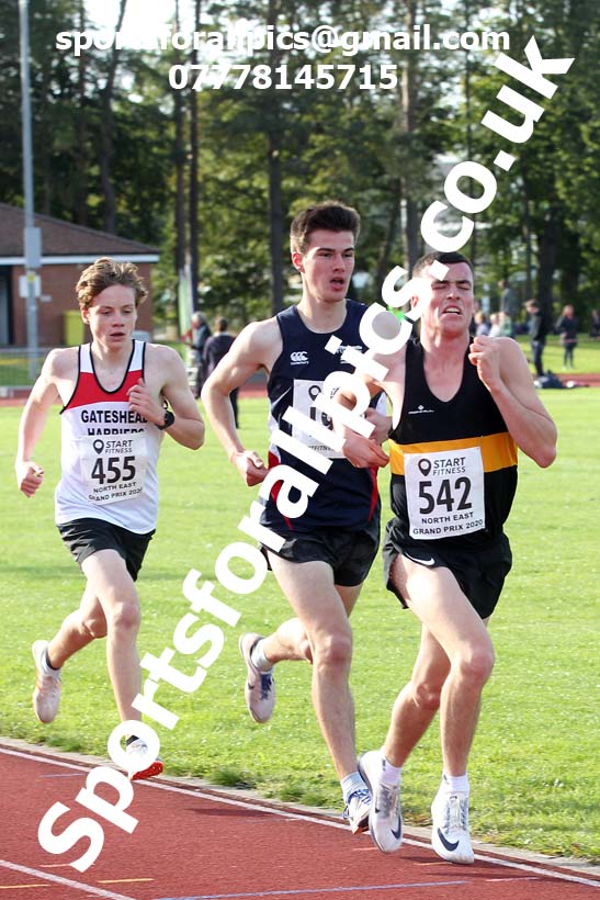 3000 metres, NECAA Open Meeting, Morpeth, Sunday, September 27th. David T. Hewitson/Sports for All Pics